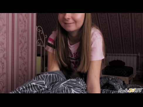 ❤️ Blondie sýgur BFF's djúpt og fær ásamt í munninn Klám á klám is.hentaizm.ru ❤